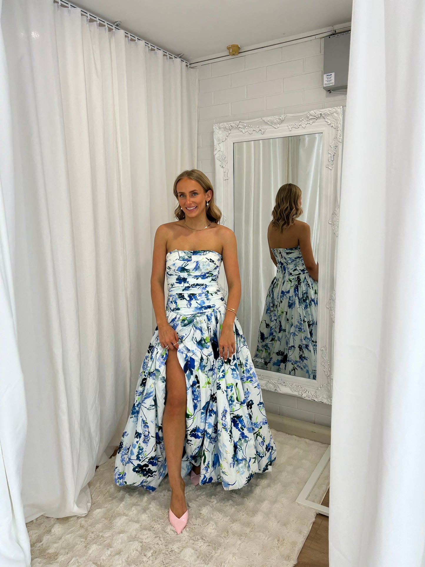 AJE ‘Violette Bubble Hem’ Maxi WHITE