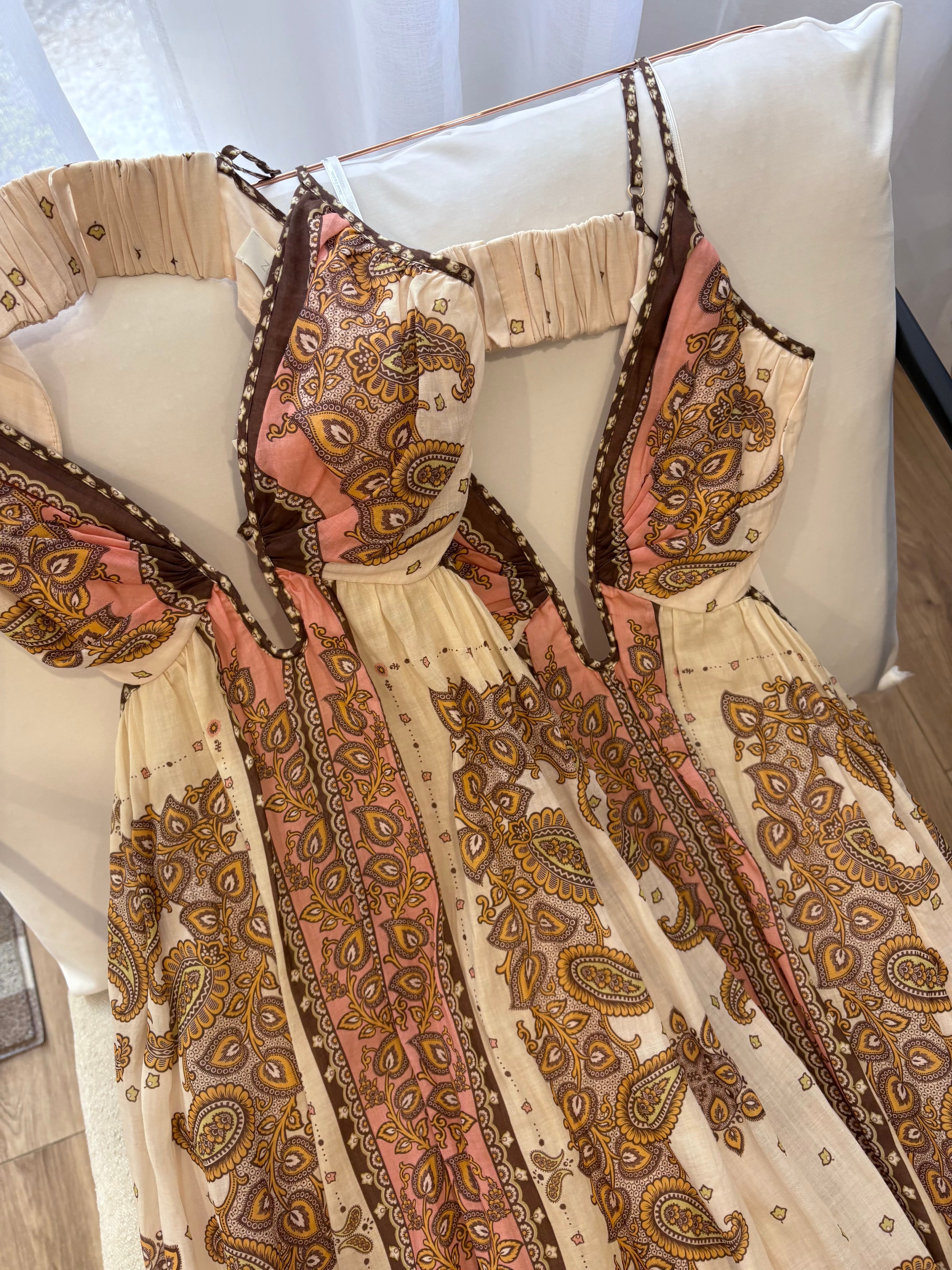 ワンピース Zimmermann 'Maxine Plunge Maxi' dress Zimmermann Maxine Plunge Dress – HONEY HIRE BOUTIQUE