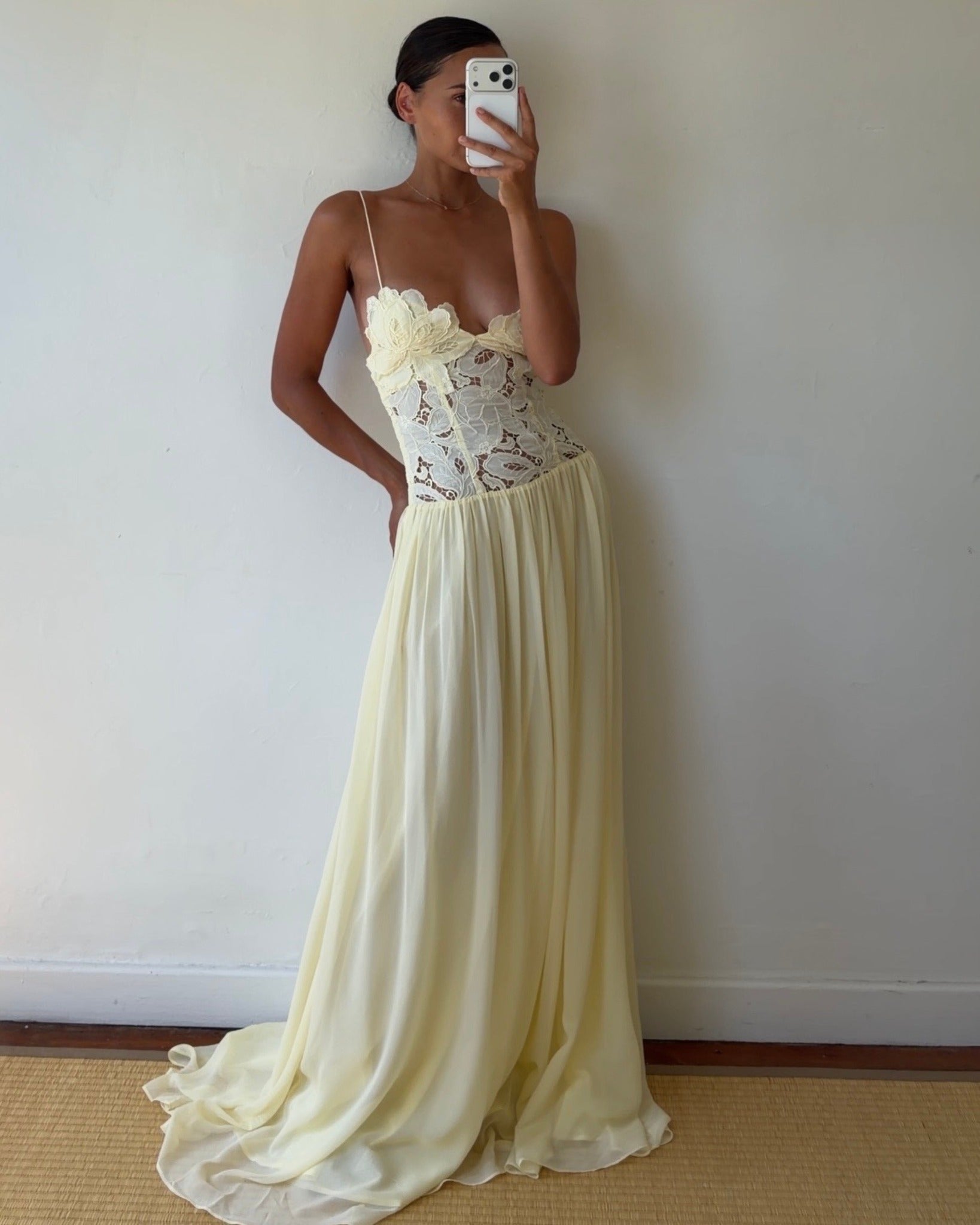Hansen and Gretel Stephanie Maxi Dress in Butter – HONEY HIRE BOUTIQUE
