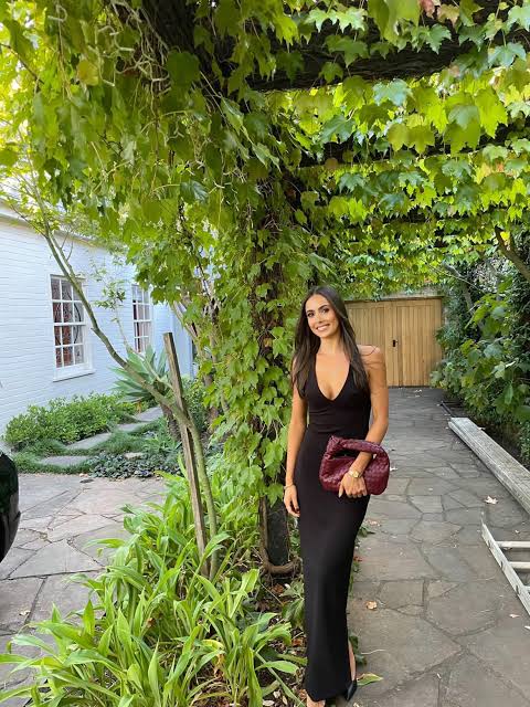 Effie Kats ‘Eliza’ Gown in Black