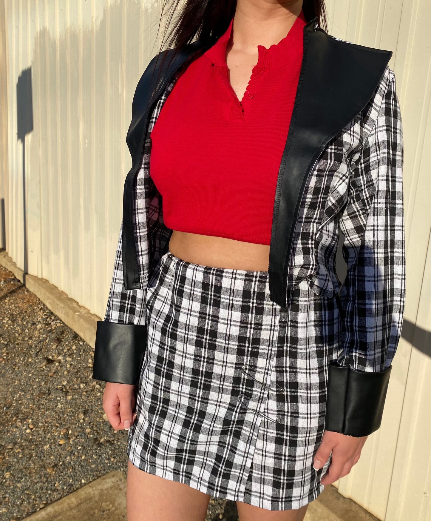 ‘Dee’ Costume