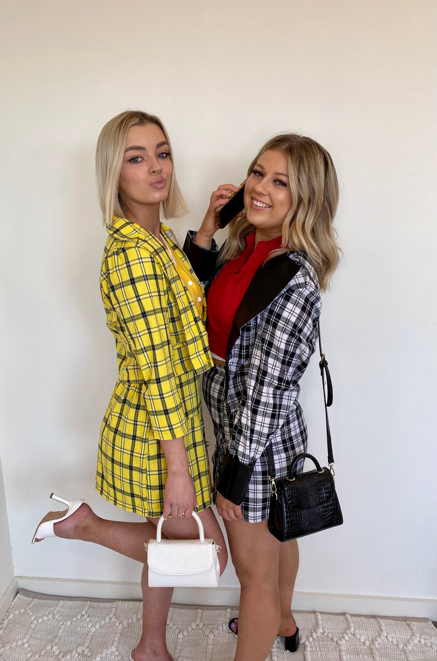 ‘Dee’ Costume