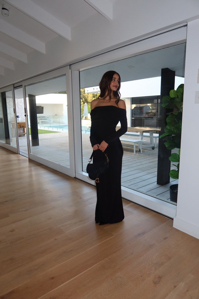 Effie Kats ‘Gwen’ Gown in Black