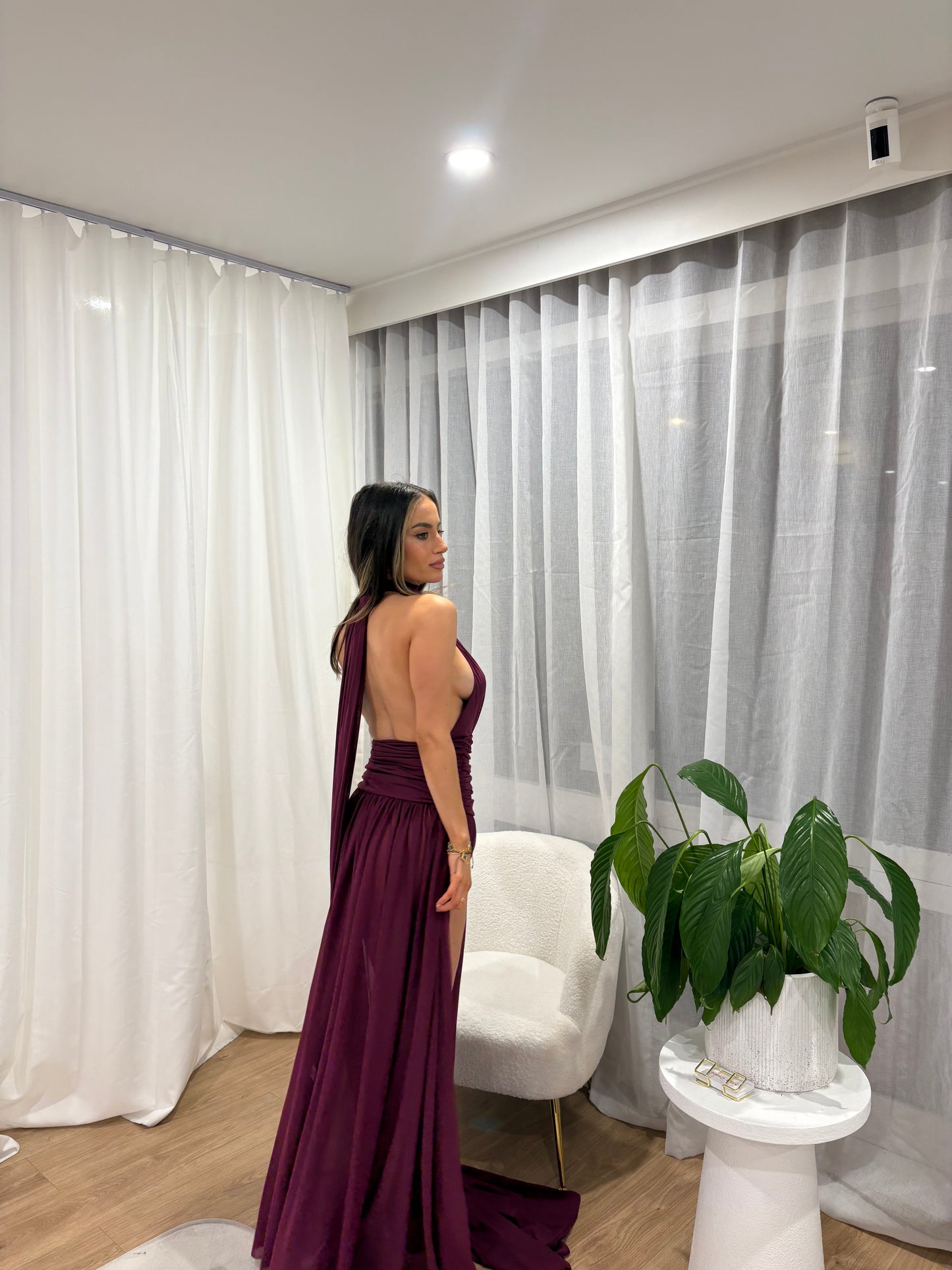 Effie Kats Verity Gown HONEY HIRE BOUTIQUE Effie Kats Verity Gown HONEY HIRE BOUTIQUE