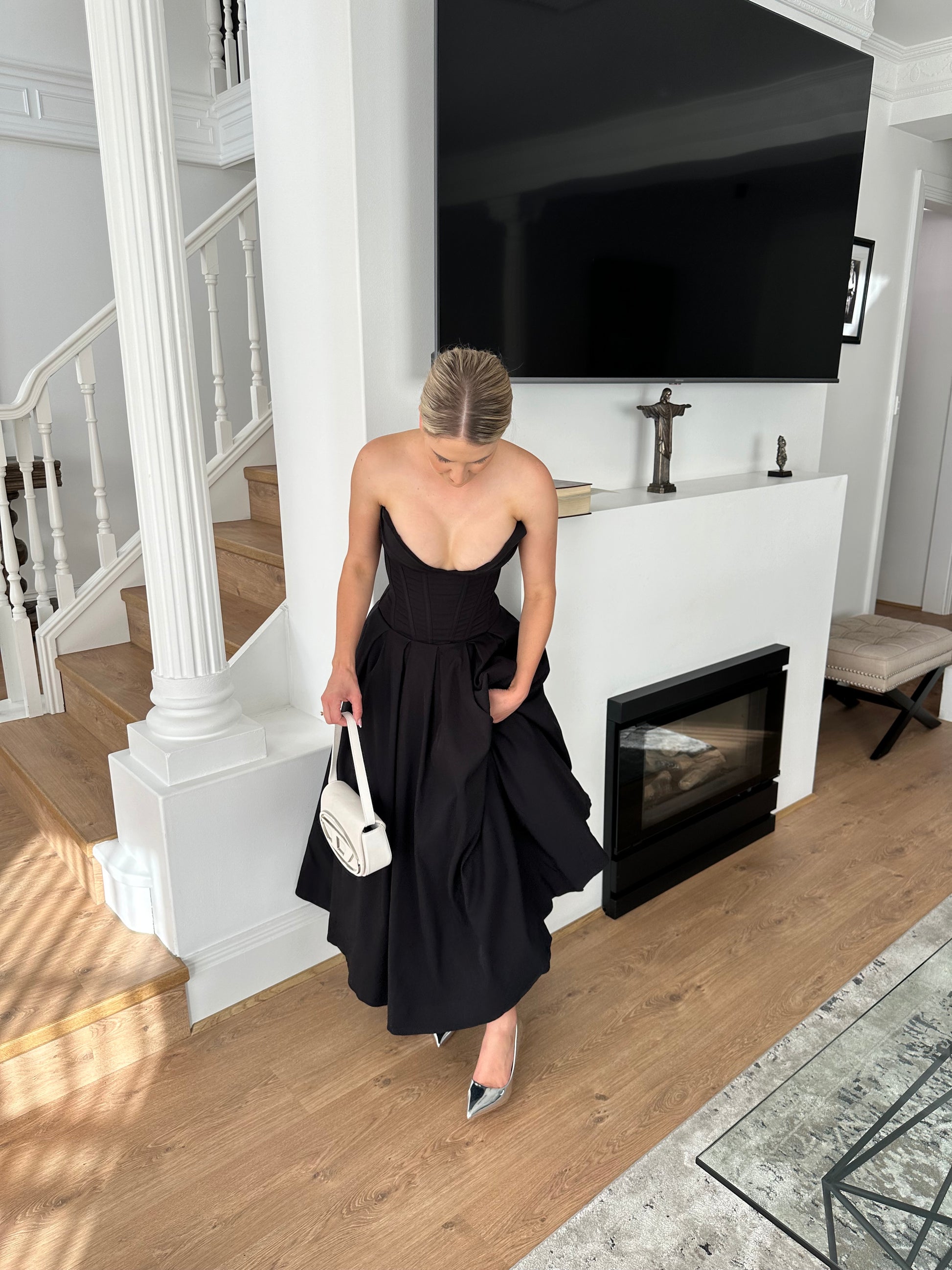 House of CB 'Lady' Midi Dress HONEY HIRE BOUTIQUE House of CB 'Lady' Midi Dress HONEY HIRE BOUTIQUE