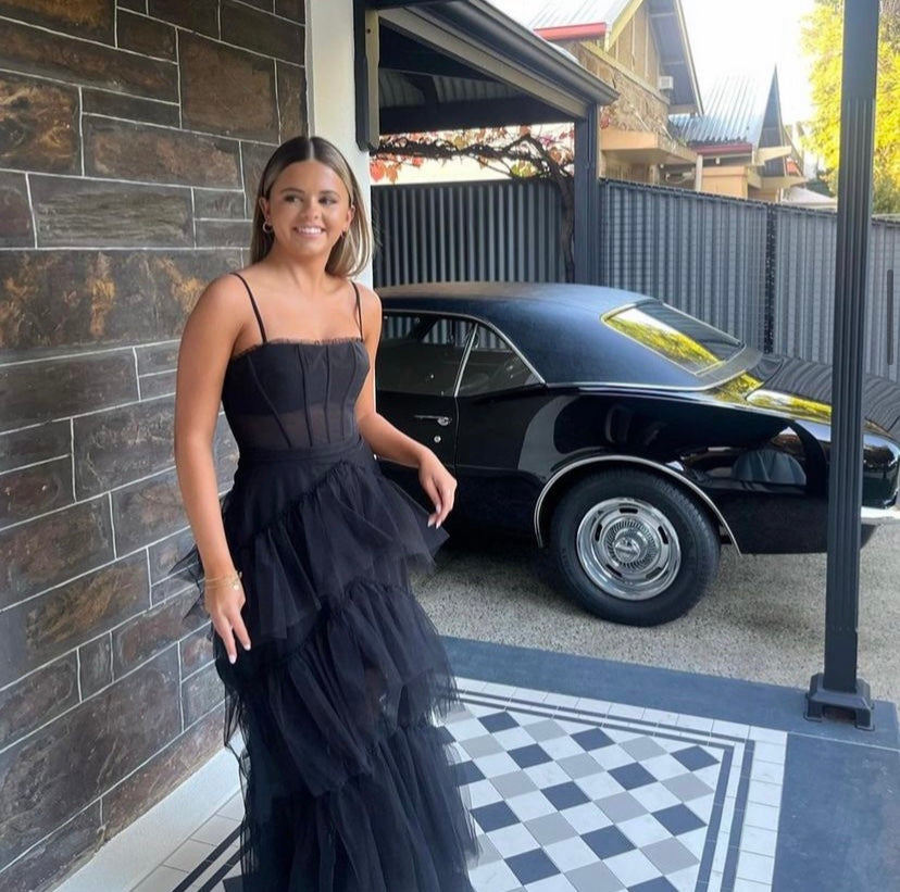 BCBGMAXAZRIA 'Tulle' Gown